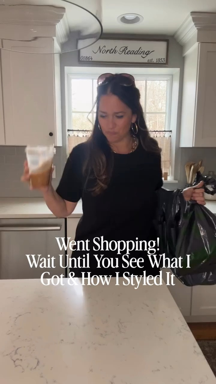 Its Friday! Which always means I went shopping. 🛍️🛒 I did site to store pick-up with these hurricane lanterns and honestly, I was not expecting them to look this good! They came out so pretty, and since it’s all Walmart, the price is super reasonable. Use them indoors or on the front porch or patio! 

🔗🛒Comment SHOP for links, and I’ll send you a DM with the links to everything! 🔗🛒

#walmart #lanterns #candles #walmartfinds #betterhomesandgardens