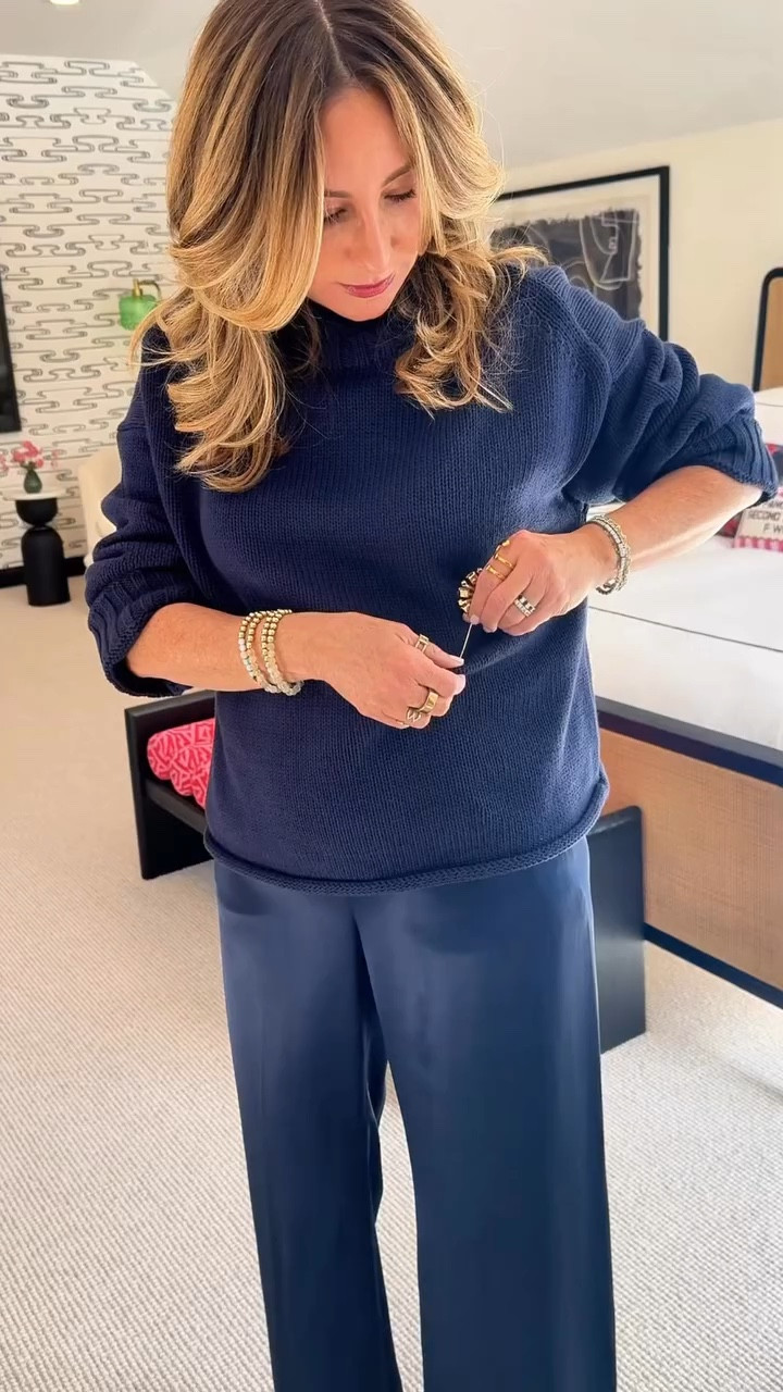 This is especially great for my ladies who hate tucking. Give your top a little lift with a brooch! I think it adds such a fun, unexpected touch to your outfit.

Would you try this way of styling a brooch?!

#LTKgrwm #LTKootd