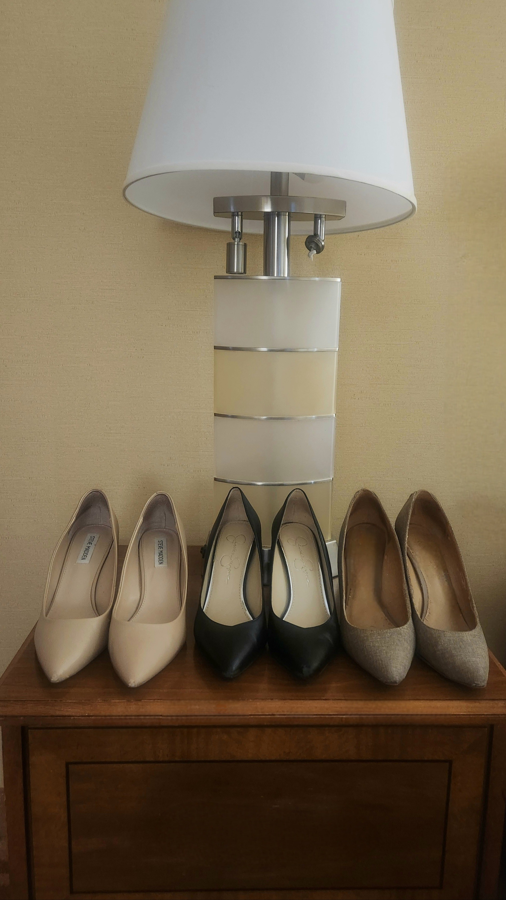 Every corporate & business girl's classic shoe colour | black, beige, tan pumps. 

#LTKWorkwear