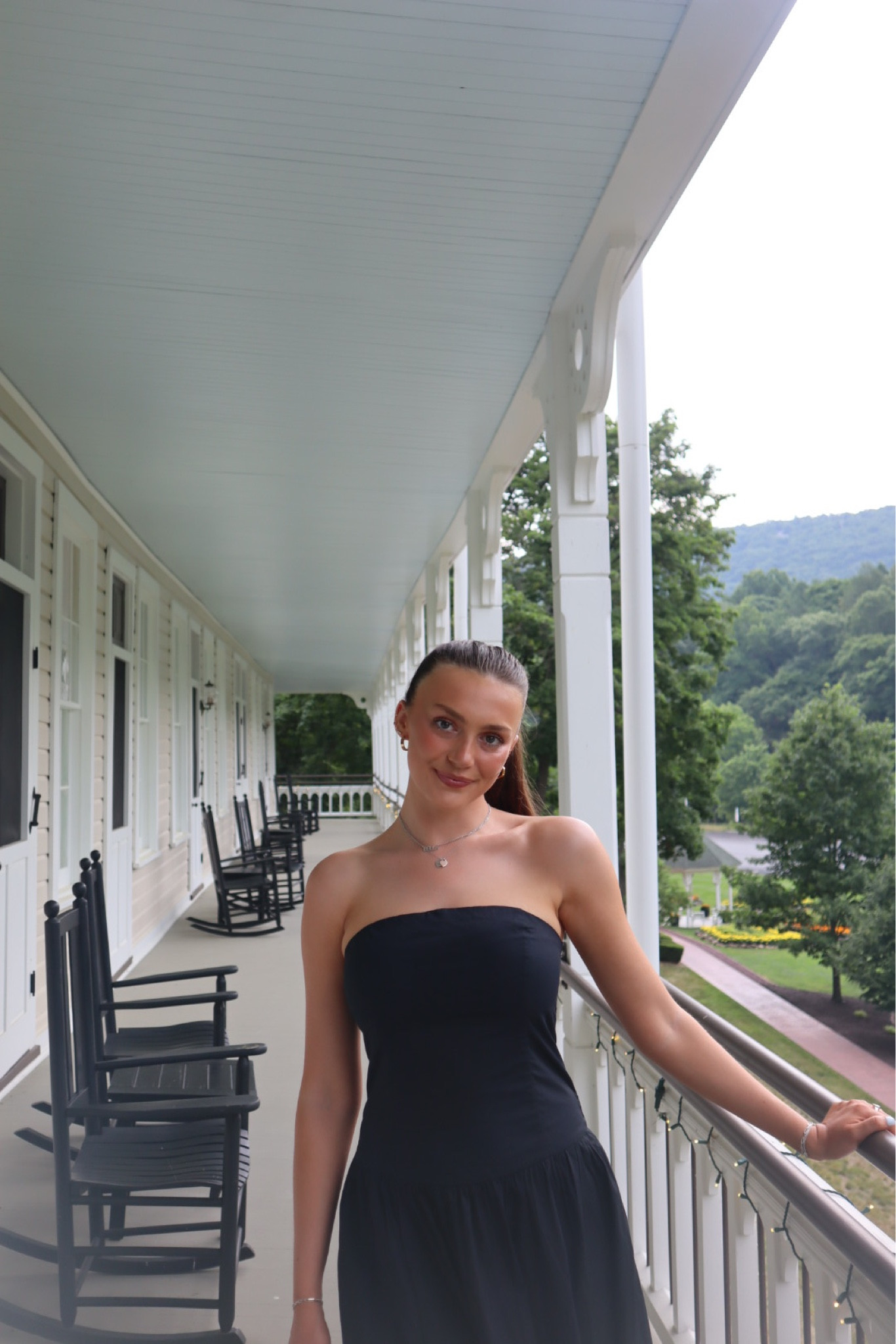 This drop waist maxi in a small long is everything and more!! 🍸🖤✨

#LTKSeasonal #LTKtravel #LTKstyletip