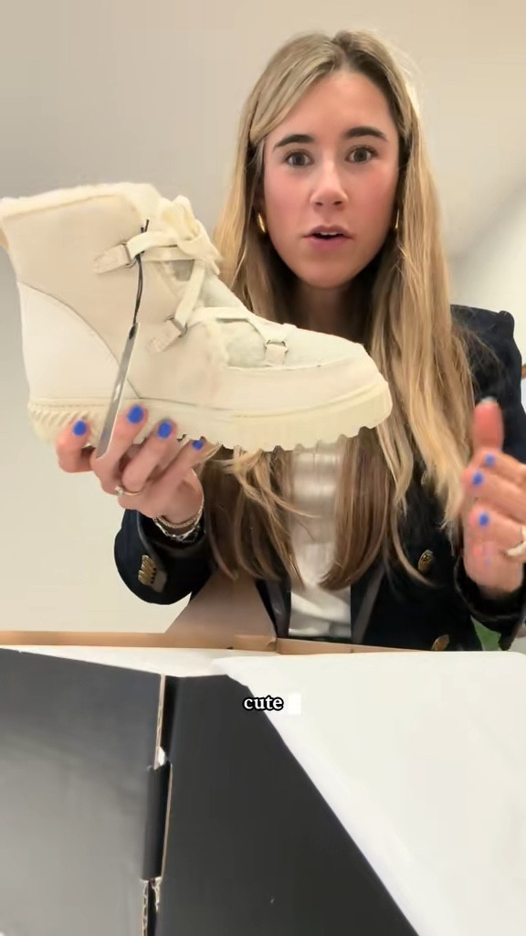 Sorel snow boots ❄️ too cute! 

#LTKActive #LTKSeasonal