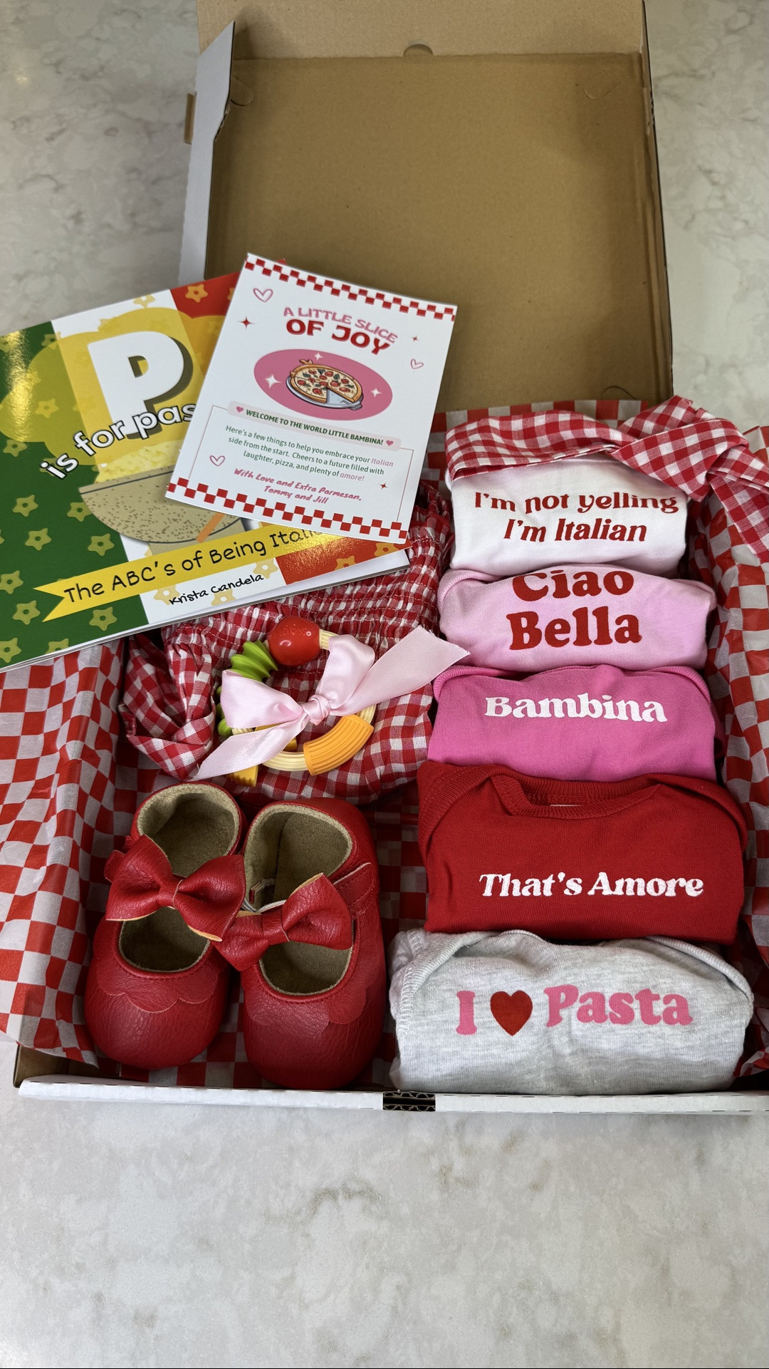 Italian baby shower gift idea for a little bambina 💗 

Made a boy version too:)