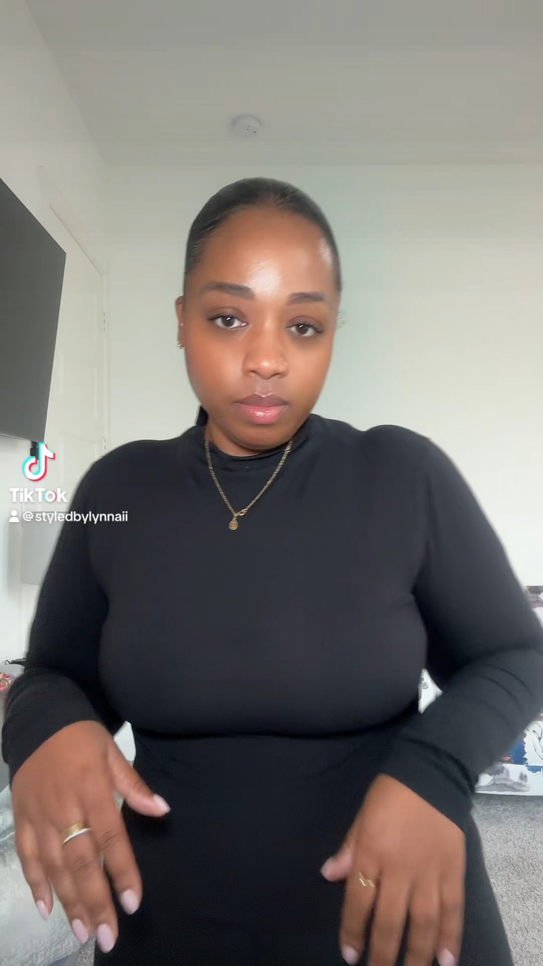 Top- medium 
Leggings - size 6 
Boots -  tts 
Vest - medium 

Ootd - outfit - casual outfit - casual style - boots - leggings - vest - winter outfit - winter fashion - 

#LTKShoeCrush #LTKFindsUnder100 #LTKStyleTip