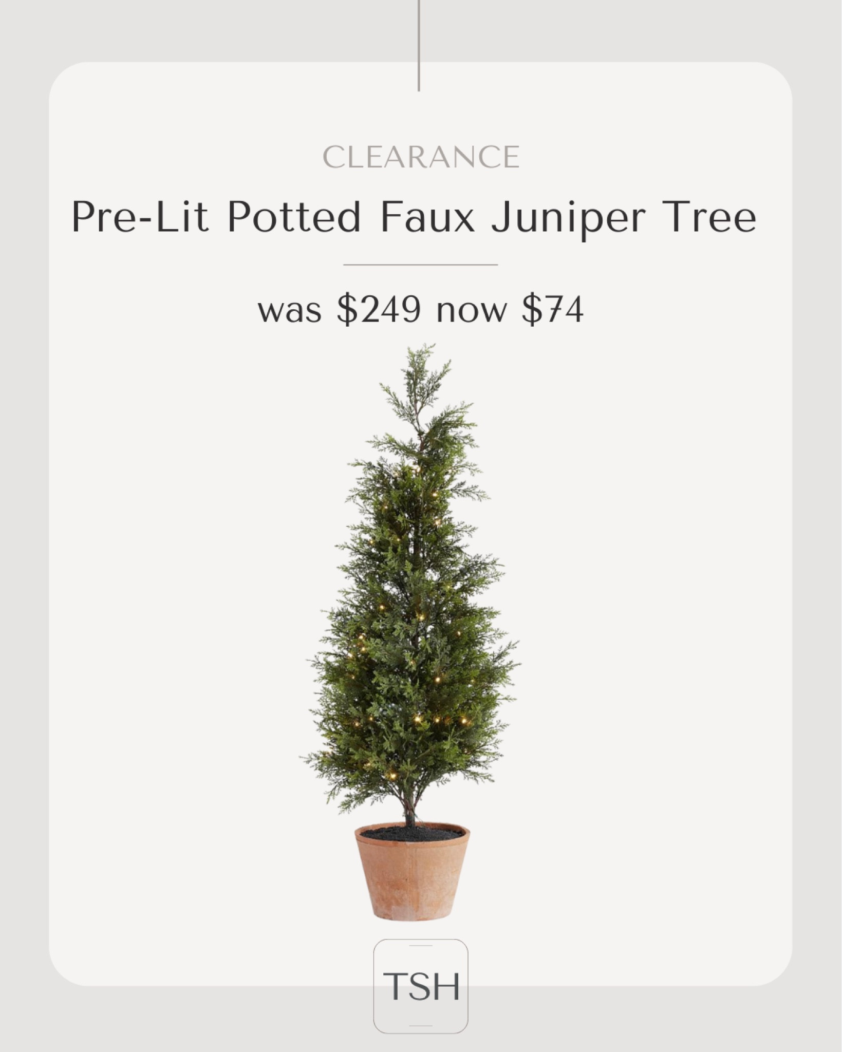 This 4’ Christmas tree is on major sale!!!
Christmas tree 
Christmas decor 
Faux tree
Pottery Barn 

#LTKsalealert #LTKhome #LTKSeasonal