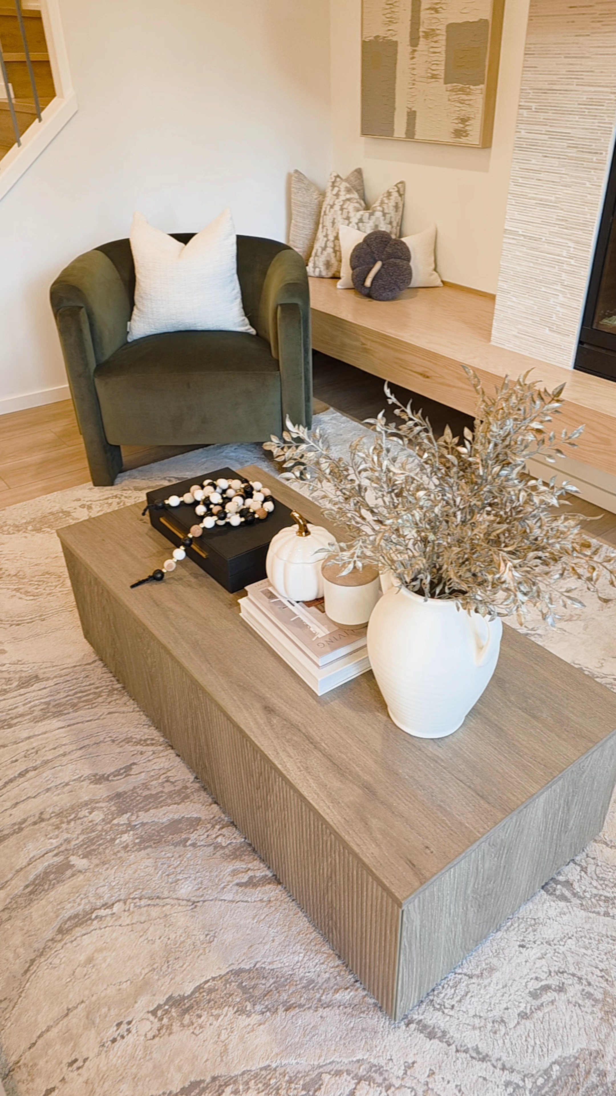 Living room Fall decor

#LTKFallSale #LTKSeasonal #LTKSaleAlert