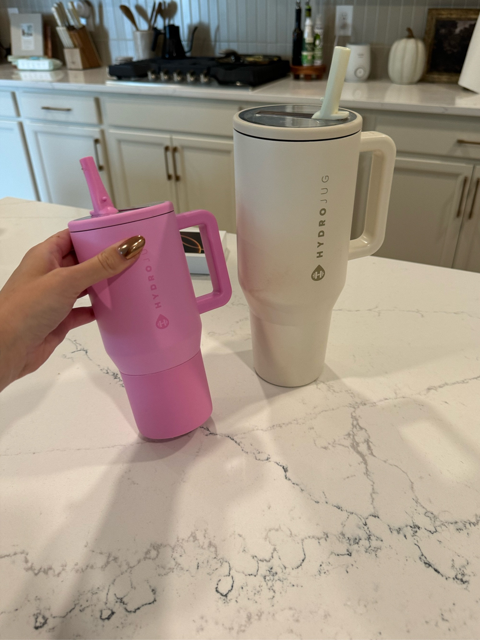 Mini hydro jug that I got for my toddler because she loves mine so much!!! Cutest thing and they have the best colors🤍

#LTKKids #LTKFindsUnder50 #LTKFamily