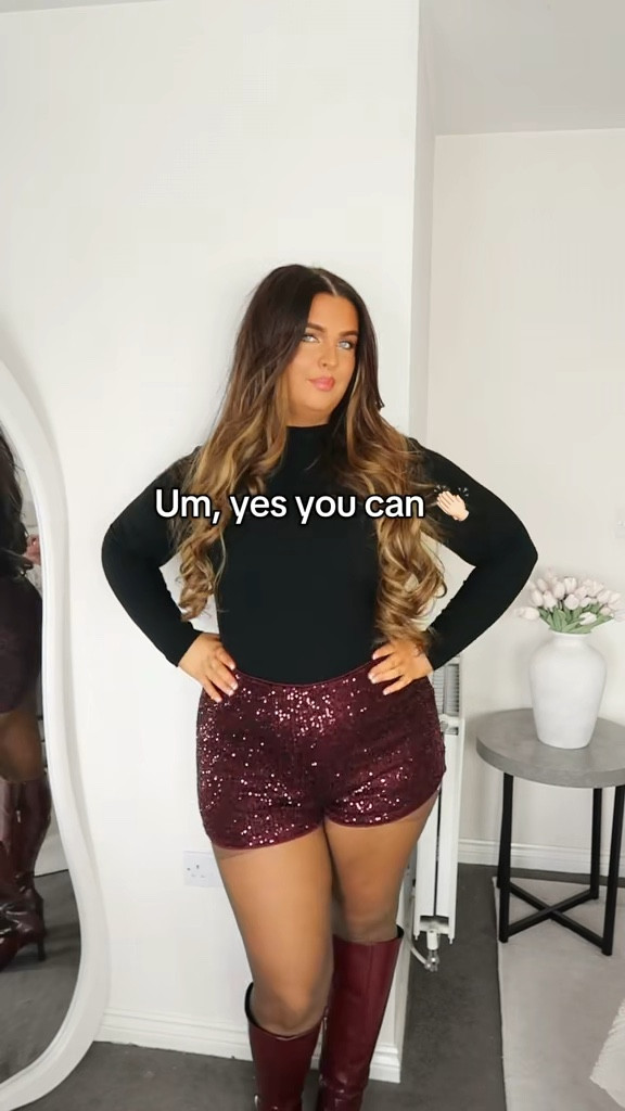 Wear 👏🏻 the 👏🏻 damn 👏🏻 shorts 👏🏻 #midsizefashion #bodypositive #size14 #size16 