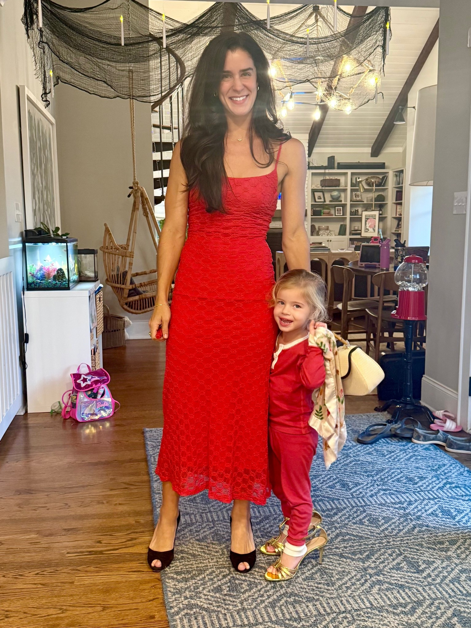 This dress is classic, beautiful, a little sexy, and comfortable 

It runs small. I’m usually a 2- Wearing a 4 and could probably go up to a 6.

Straps are adjustable 