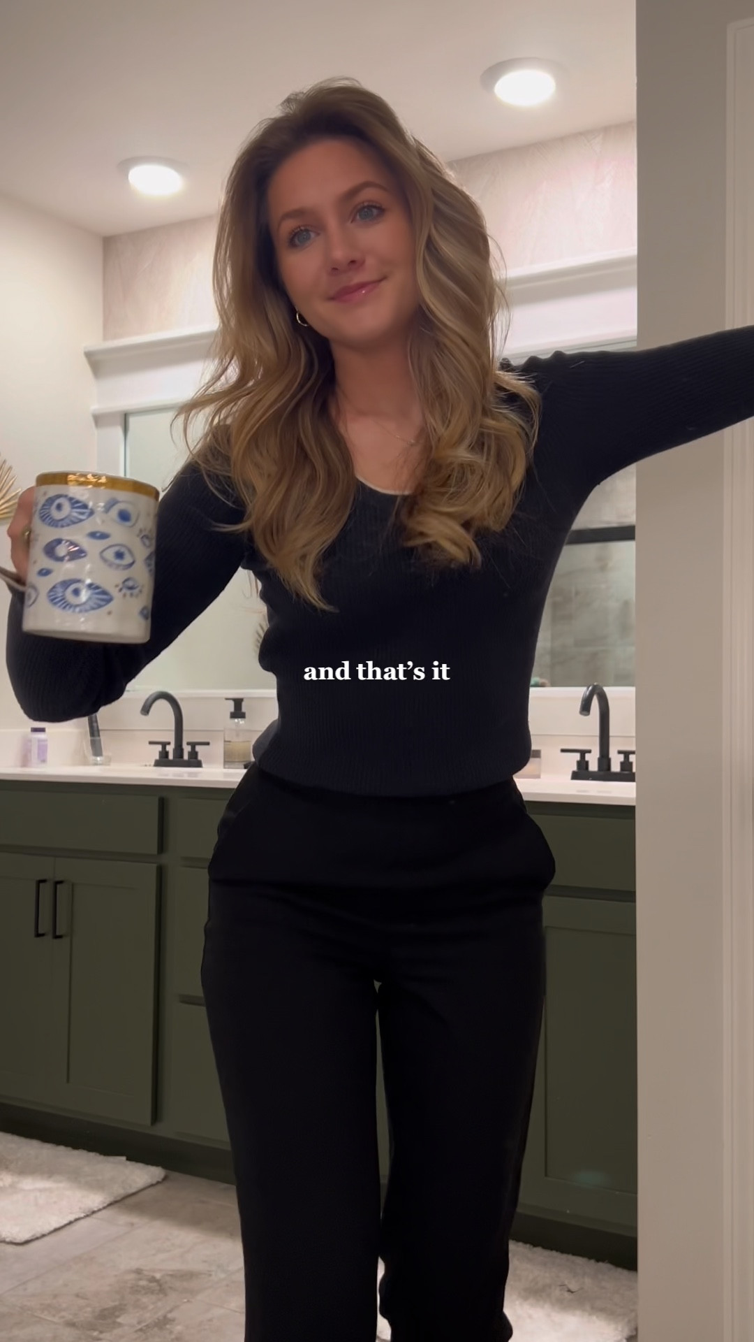 How many all black fits can I wear? The limit does not exist 

#LTKBeauty #LTKVideo #LTKWorkwear