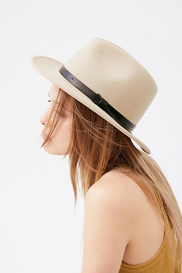 UO Lexi Felt Fedora - Beige ALL at Urban Outfitters | Urban Outfitters (US and RoW)