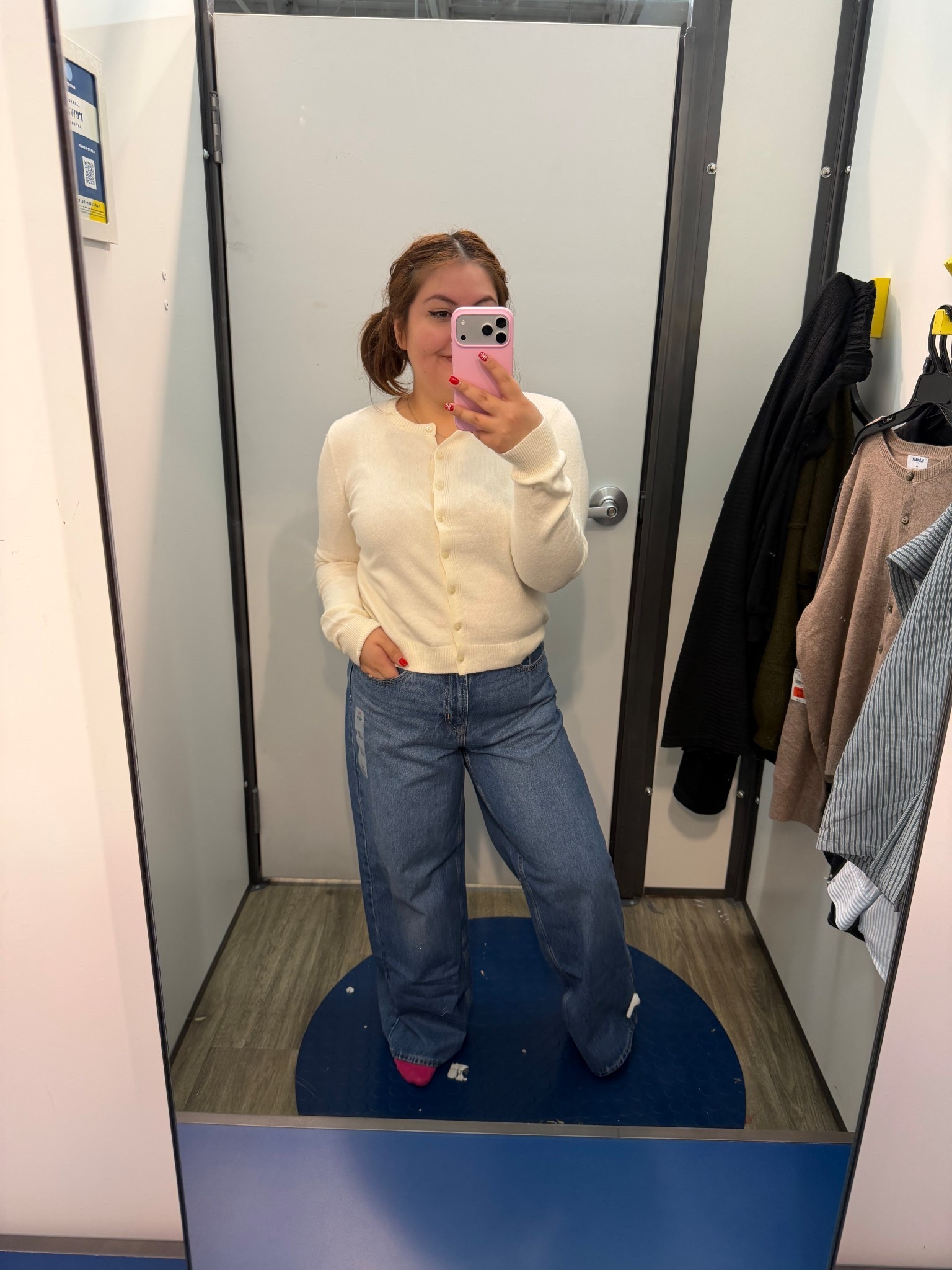 Old Navy has really good clearance! 

#LTKMidsize #LTKFindsUnder100 #LTKSeasonal