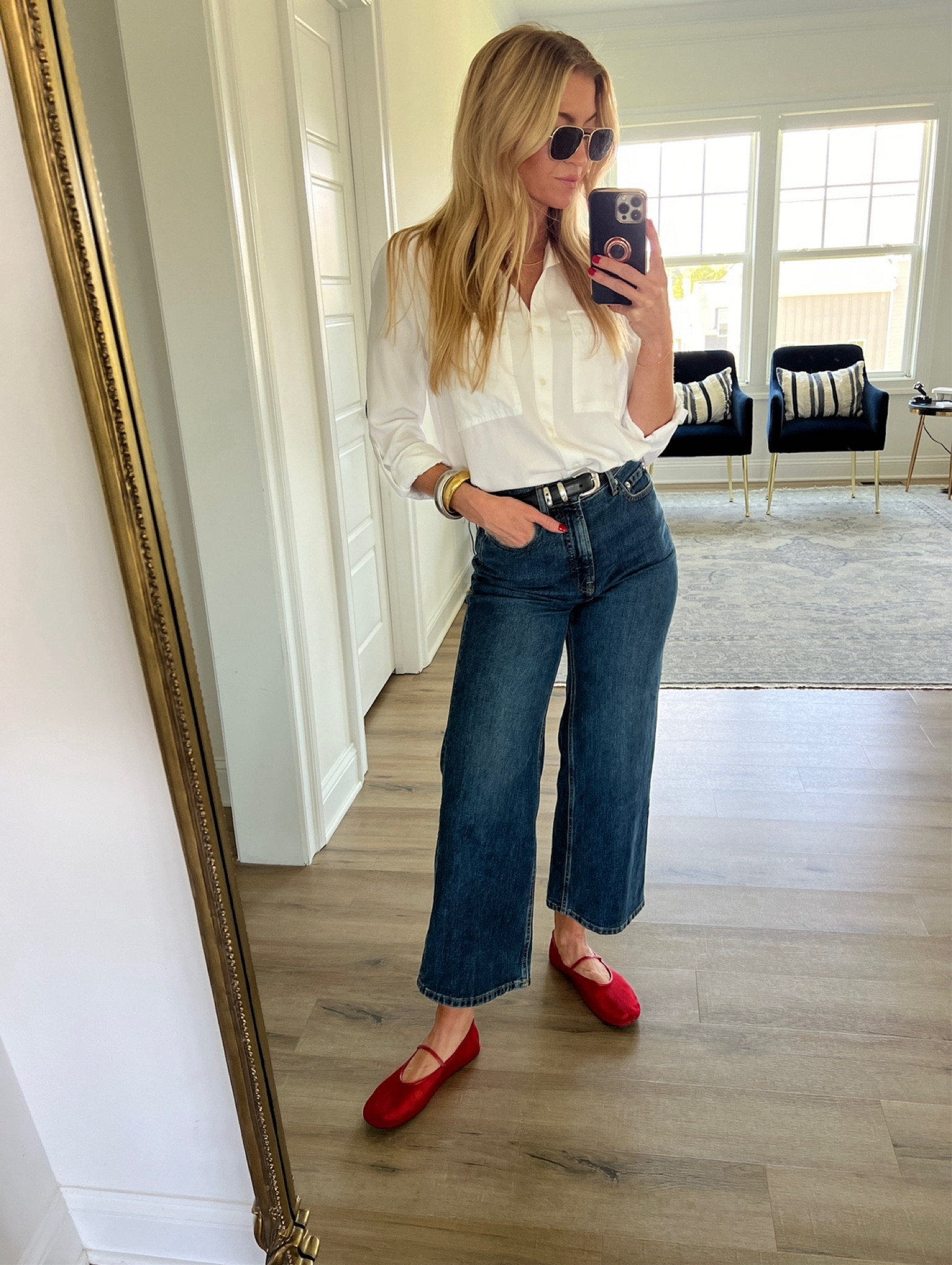 White button up + dark denim
Top: runs slightly oversizedd
Denim: run TTSS

#LTKBeauty #LTKStyleTip #LTKSeasonal