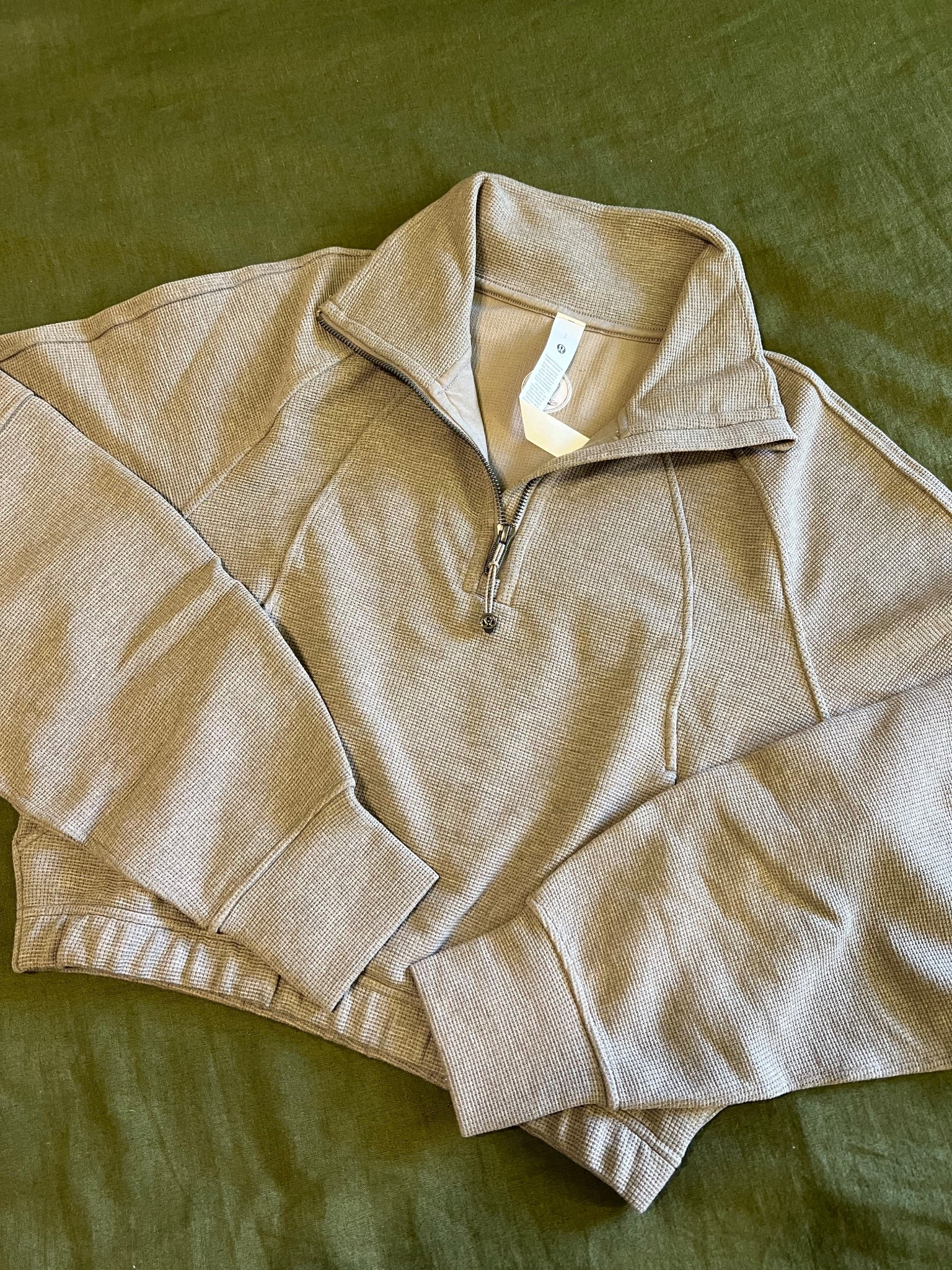 I will be wearing this waffle knit quarter zip sweatshirt all fall 😍😍 #waffleknit #scuba #athleisure #lululemon 

#LTKTravel #LTKSeasonal #LTKActive