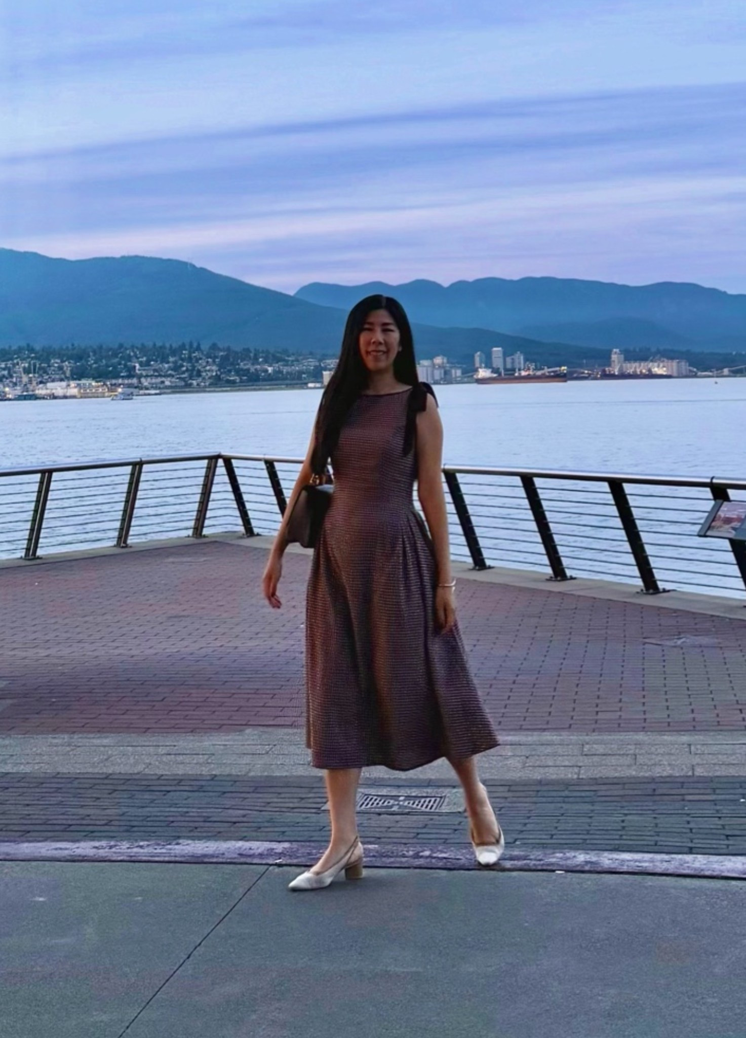 For a warm weather date night, I wore my brown gingham midi dress with shoulder bows! The dress is true to size and fits perfectly without any alterations required. I paired these with my comfortable slingbacks so we could walk around afterwards. 

#ginghamdress #plaiddress #mididress #bowdress #oldmoneystyle #elegantstyle #slingbacks #browndress #boatneck

#LTKPetite #LTKootd #LTKSaleAlert