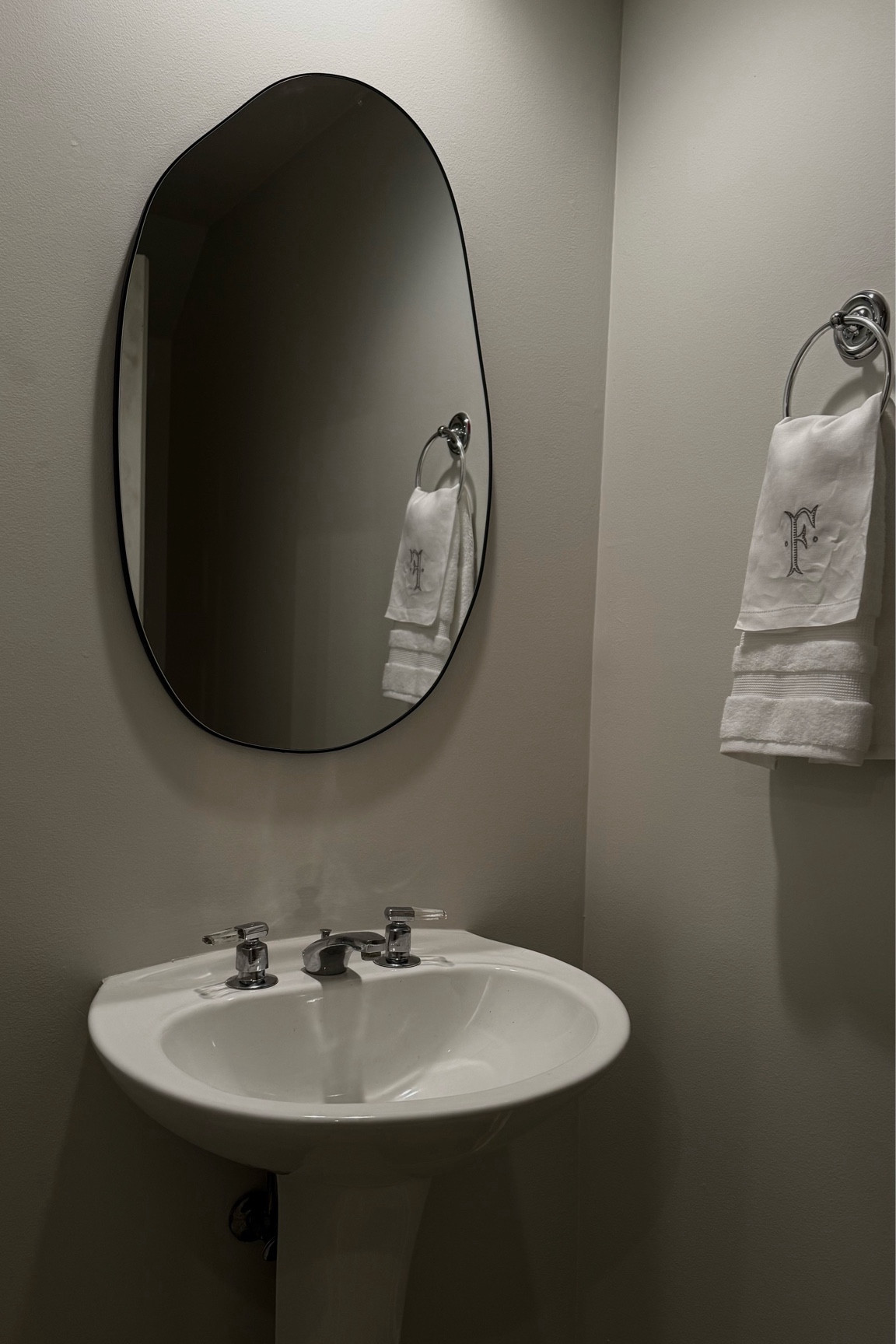 1/2 BATH UPDATES 
PAINT : BM CALM
REPLACED THE MIRROR // love the irregular mirror 

#LTKstyletip #LTKhome #LTKMostLoved