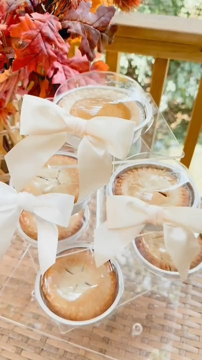 This mini pie stand is the perfect way to make a statement on Thanksgiving. 

#LTKfoodie #LTKmomlife #LTKHoliday