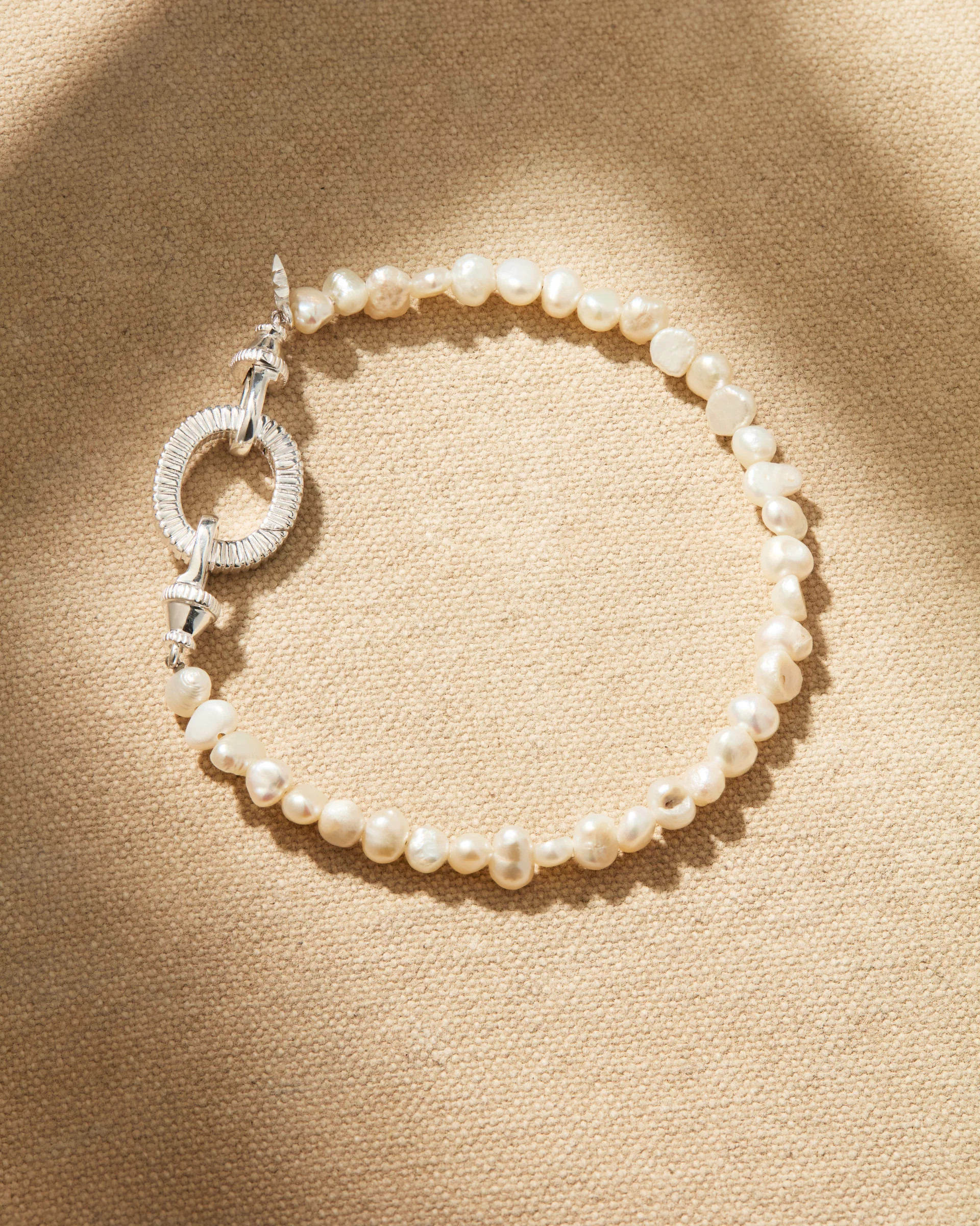 AMBER Baroque Pearl Bracelet - Silver | Raven James