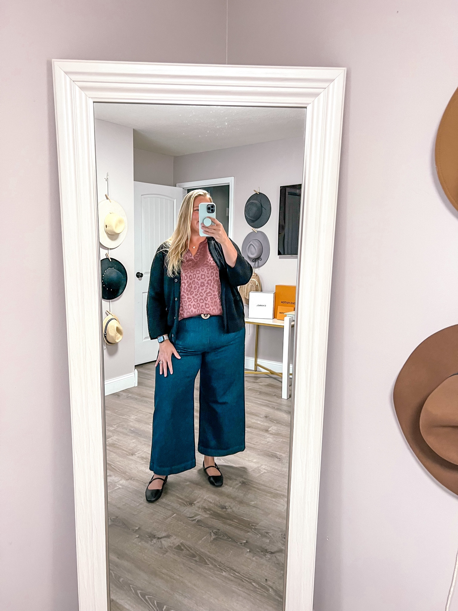 Slowly falling in love with these cropped wide leg jeans. These are a pull on style with built in shaping panel and pintuck seam down the front. I styled with this gorgeous leopard print blouse and black cardigan. Finished the look with my black ballet flats. 

I’m 5’7” / 250lbs and normally an 18/20 I’m wearing the size 2 in the blouse, 2X in the cardigan and jeans. Shoes fit TTS.  

Plus size jeans 
Wide leg cropped jeans
Plus size cropped jeans 
Fall outfit 
Plus size fall outfit 
Fall style 
Plus size ootd 
Ootd 


#LTKPlusSize #LTKSeasonal #LTKStyleTip