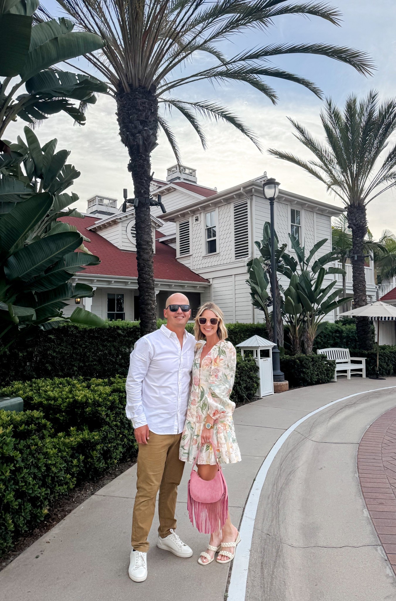 Birthday dinner
Date night
Summer dress
Spring dress
Floral dress
Handbag 
Pink purse
Sunglasses
Neutral sandals
Neutral heels
H&M
Dolce Vita
Amazon
Hotel Del

#LTKWedding #LTKootd #LTKTravel