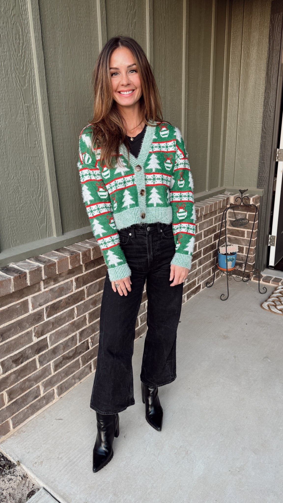 wearing a small in the sweater. It's soft. Not itchy! xs in undershirt...this shirt is awesome. Feels like butter, very soft and stretchy! Linking similar cropped jeans

#christmassweater #holidaytop #festivechristmassweater 

 

#LTKFindsUnder50 #LTKHoliday #LTKSeasonal