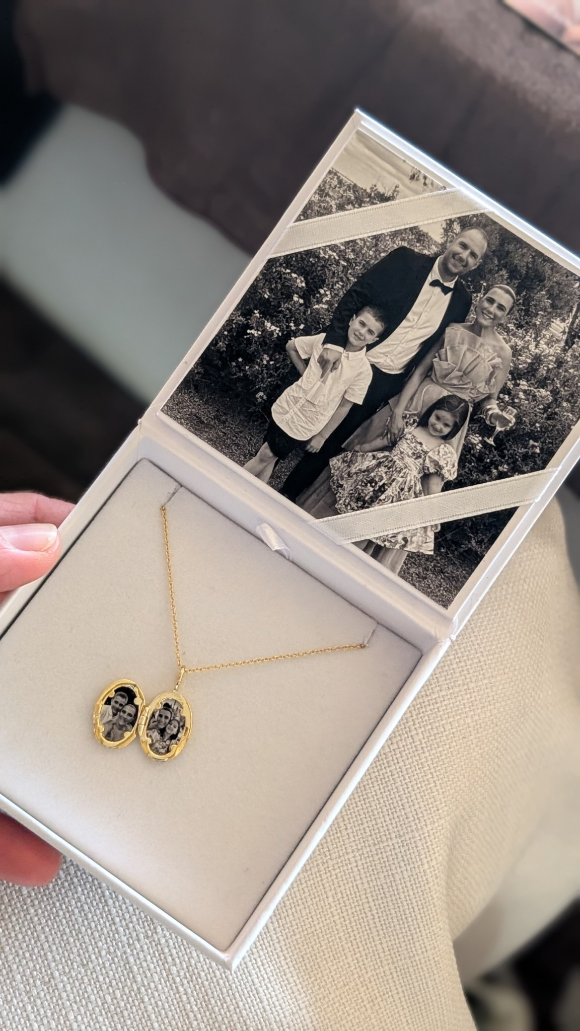 3 days to go for your personalised orders to arrive in time for Mother’s Day!

So incredibly special to cherish for a lifetime.

SIMFRANC15 for a discount too!

Sim x

#mothersday #keepsakes

#LTKaustralia