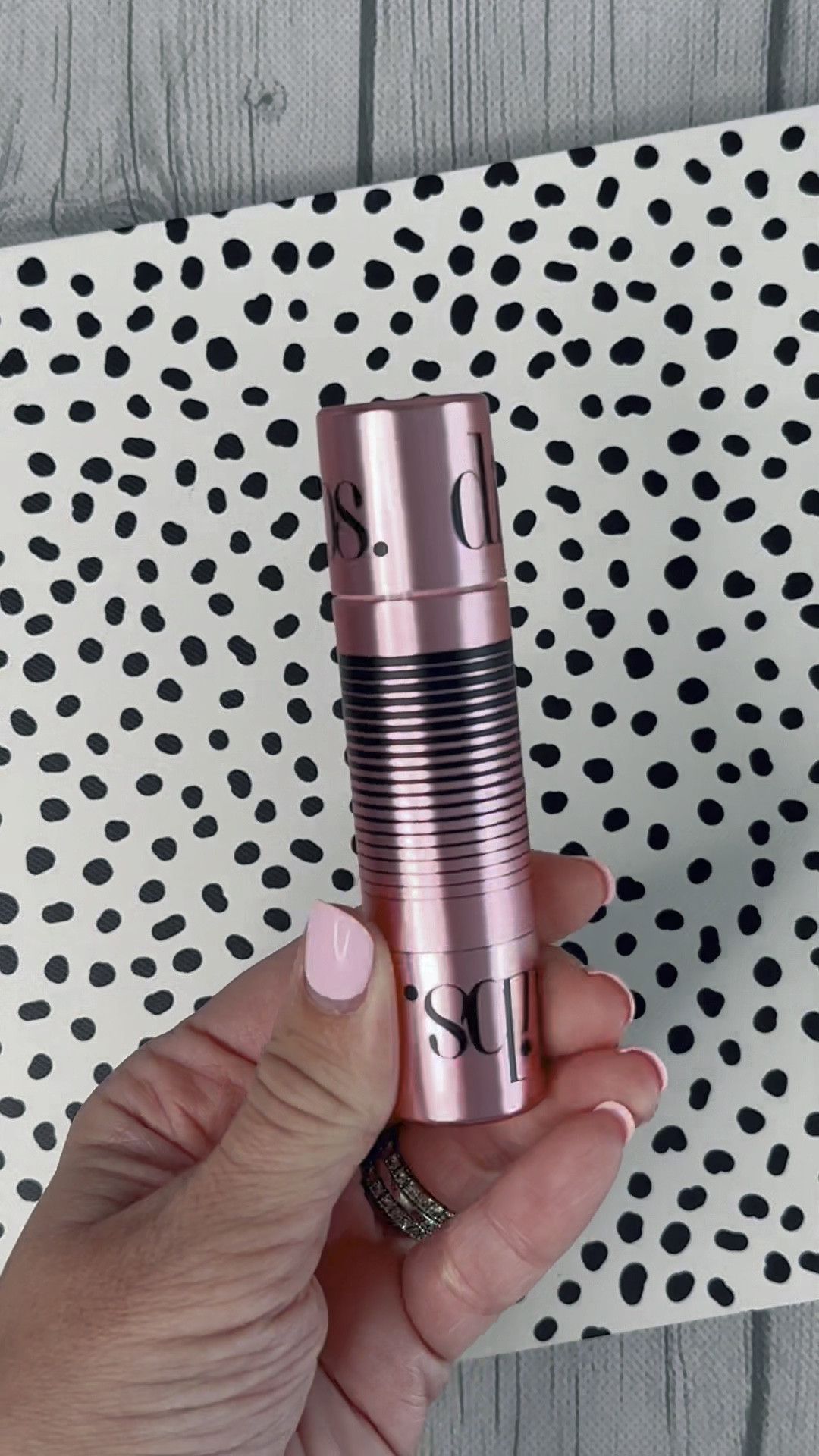 Love this double ended blush and highlighter stick from Dibs Beauty! It’s so simple to use and great for travel. Aura is a pH formula so it will show up as your perfect shade! 

#blush #beautyfinds #dibsbeauty #momlife #teacherlife

#LTKBacktoSchool #LTKBeauty #LTKFindsUnder50