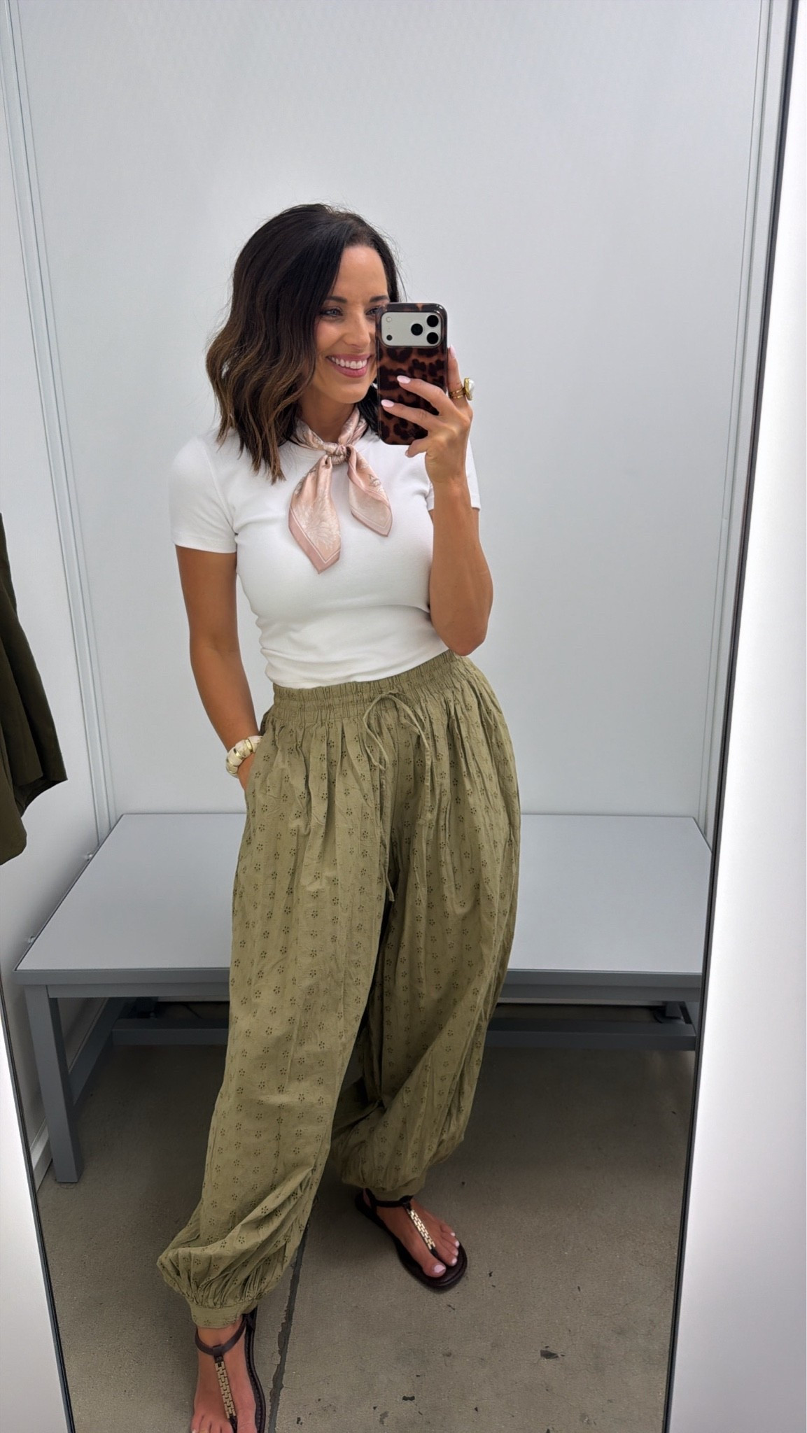 Okay wait… these pants are so good. Such an easy outfit that looks effortlessly put together.

Size XS, 5’3 for reference

#LTKStyle #LTKFinds #WalmartFashion #WalmartStyle #AffordableFashion #SummerStyle #OOTD #EverydayStyle #LTKUnder50 #WalmartFinds