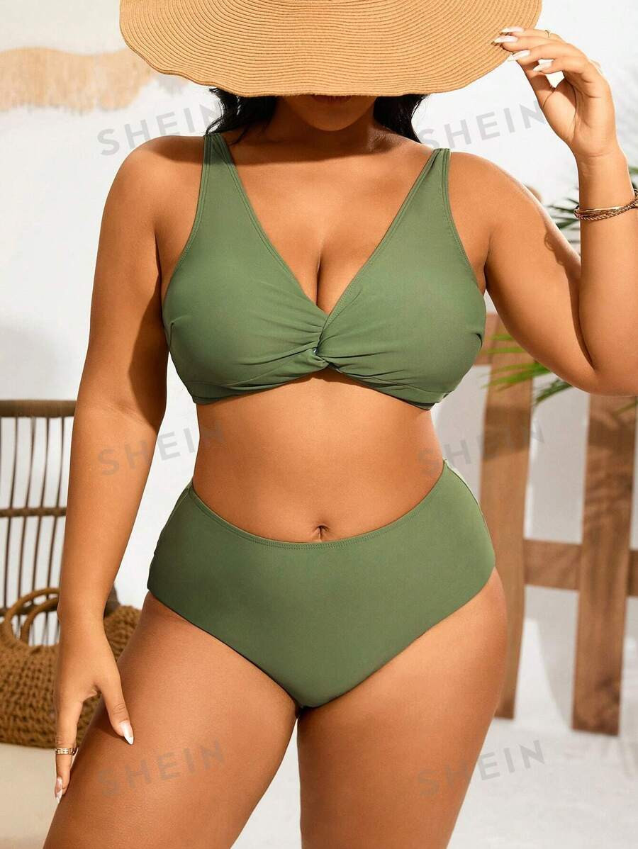 SHEIN Swim Curve Summer Beach Plus Size Women's Solid Color Twist-Front Swimsuit Set | SHEIN