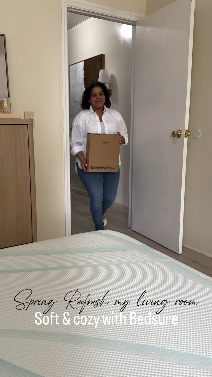 Crear un espacio de descanso cómodo y acogedor es esencial para mi.

Estes sábanas 100% de algodón ofrecen una suavidad increíble y una calidad que realmente se siente  y están diseñadas con bolsillo profundo de 17”, perfectas para un ajuste ideal y una sensación de hotel en casa.

El equilibrio perfecto entre confort, calidad y estilo en tonos neutros que combinan con cualquier decoración.

@bedsurehome 

#bedsure #organiccotton #cozyhome #neutraldecor #bedroomdecor sustainablehome cozybedroom homeinspiration minimalhome calmhome homestyle bedroominspo neutralstyle homeideas eco-friendly modernhome