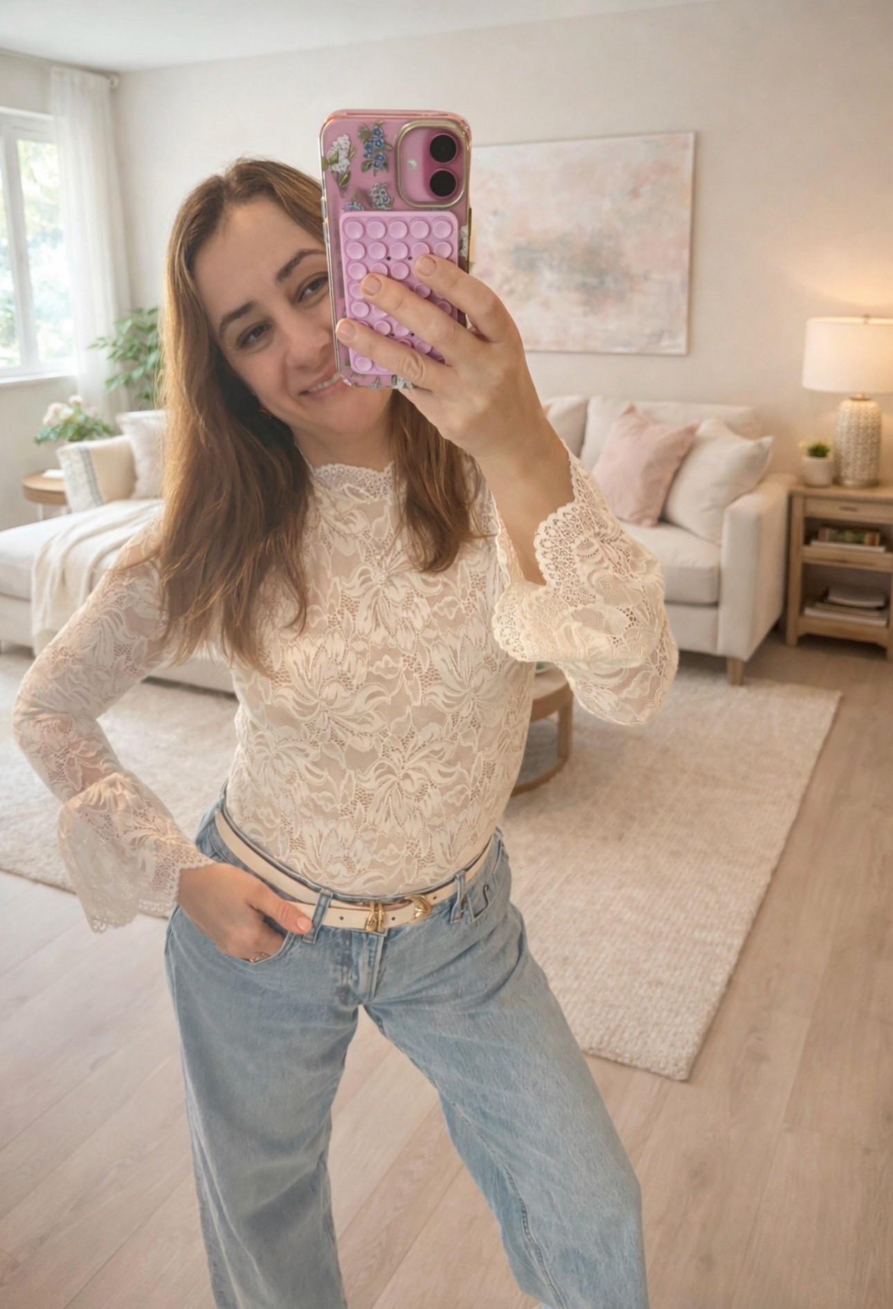 Jeans sales alet and ultra cute top

#LTKSaleAlert #LTKootd