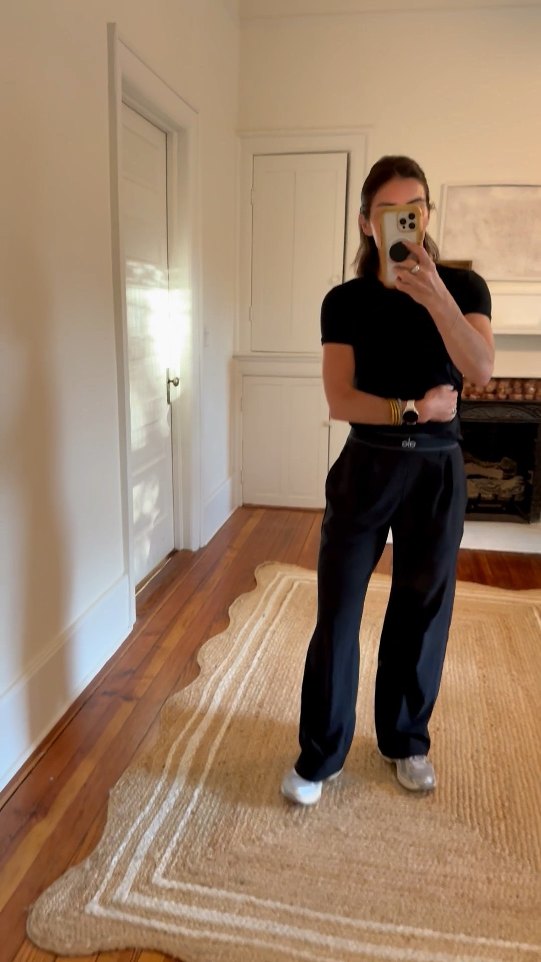 Alo 30% off in x small pants and small top