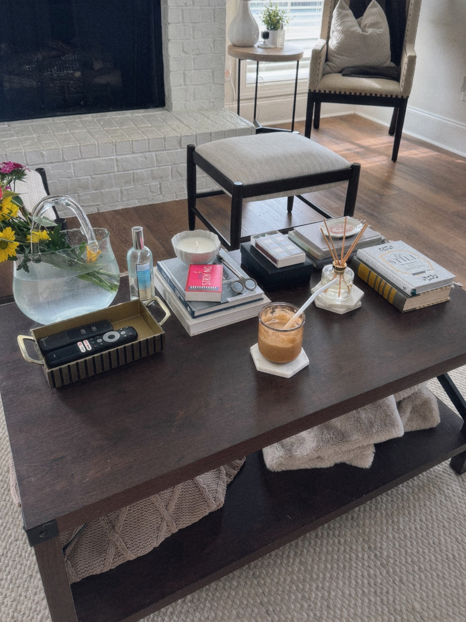 Living room pieces 🔗🤎