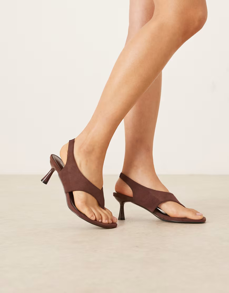 Glamorous kitten heel thong sandals in brown faux suede | ASOS (Global)