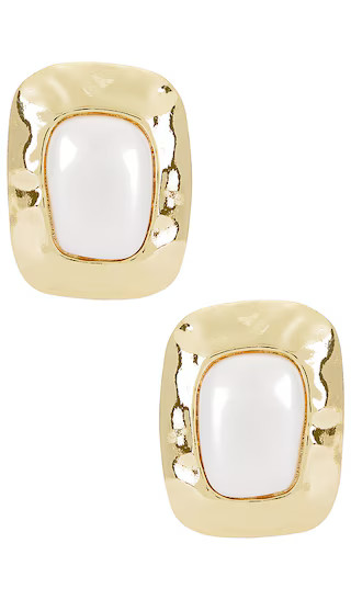 Giovana Stud Earrings in Pearl & Gold | Revolve Clothing (Global)
