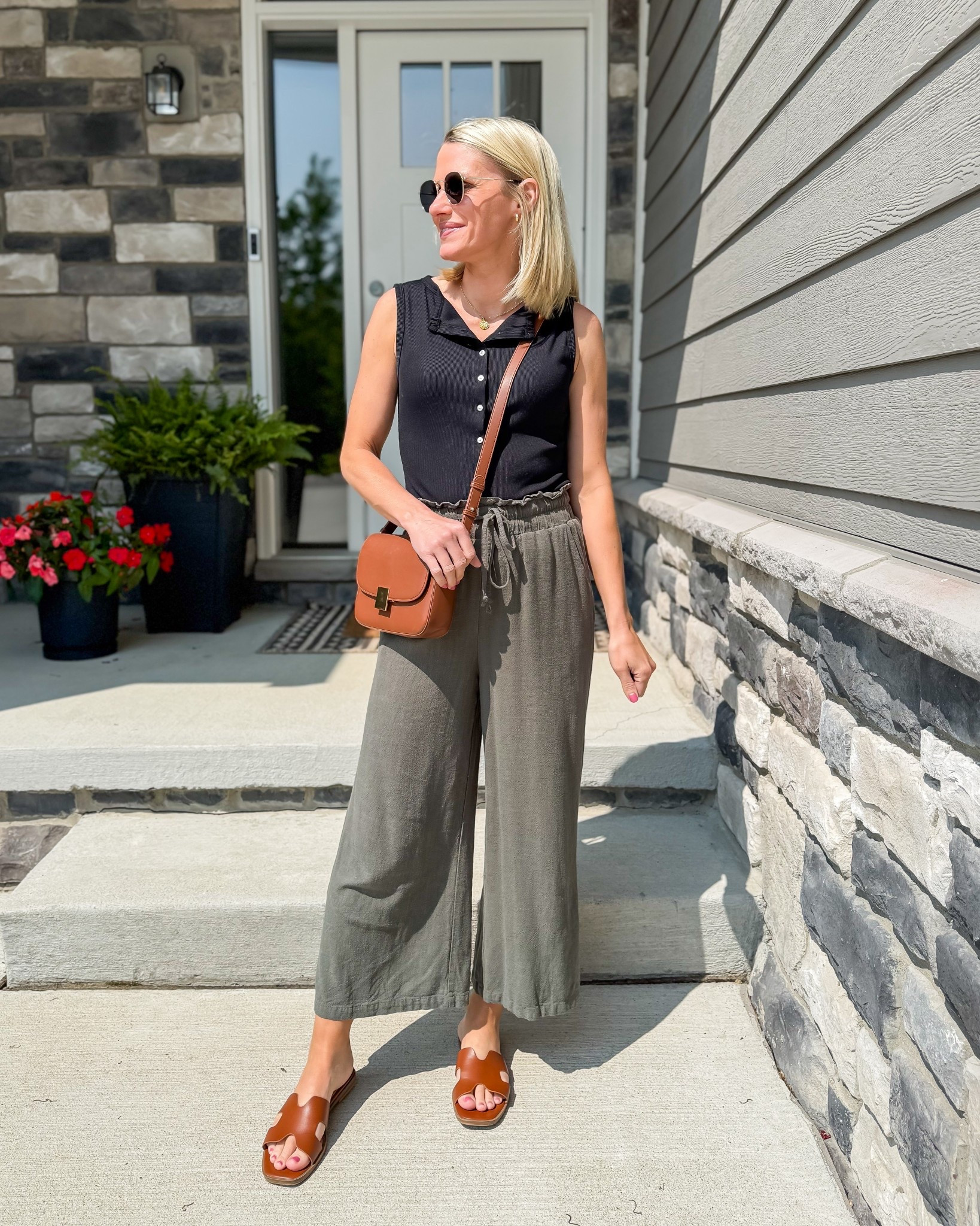 What I wore this week as a 40-year old mom of 2! Top- small || pants- smalll

#LTKStyleTip #LTKSeasonal #LTKPetite