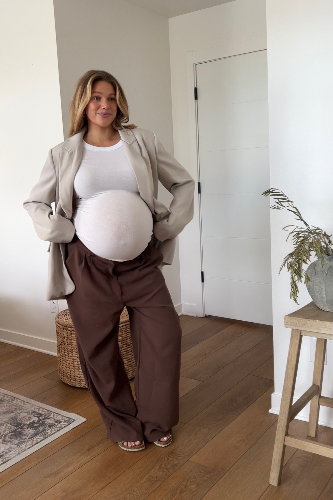 Blazer: size 8 runs large
Abercrombie pants: sized up 1
Tank tts M
Amazon hoops
Birkenstock sandals run tts I’m a 7.5/8 and bought the 39 they’re so comfy!! 



#LTKshoecrush #LTKunder100