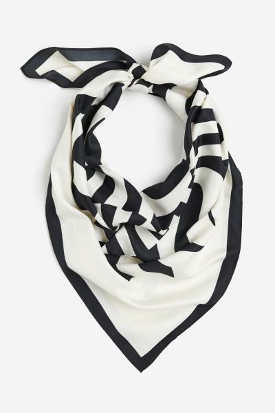 Satijnen sjaal | H&M (DE, AT, CH, NL, FI)