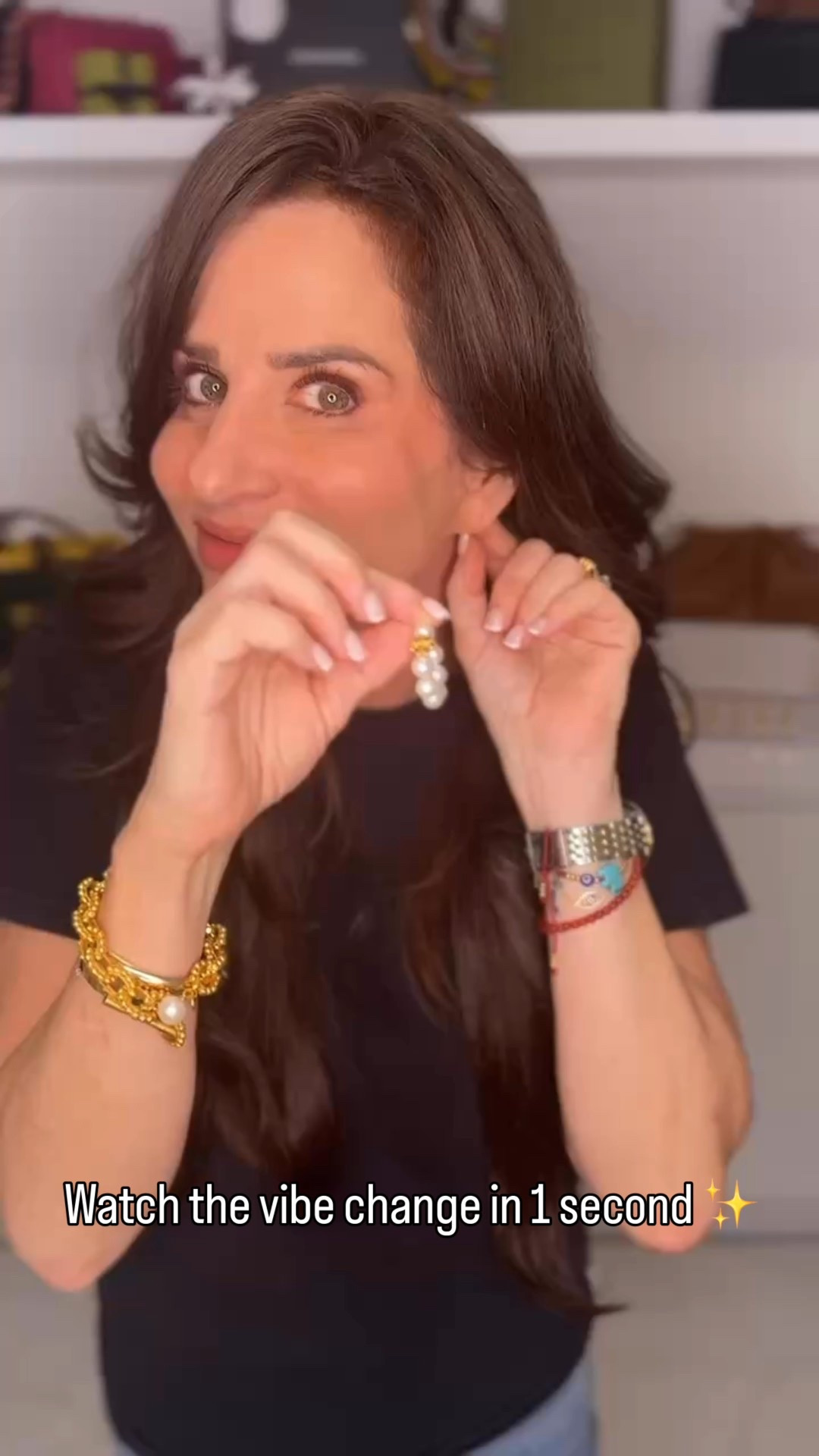 Such a casual put together look for everyday . Top sm , jeans 25 , heels TTS and use code Marlo15Spring25
Jeans and hoop earrings are on Sale ! 

#LTKStyleTip #LTKPetite #LTKOver40