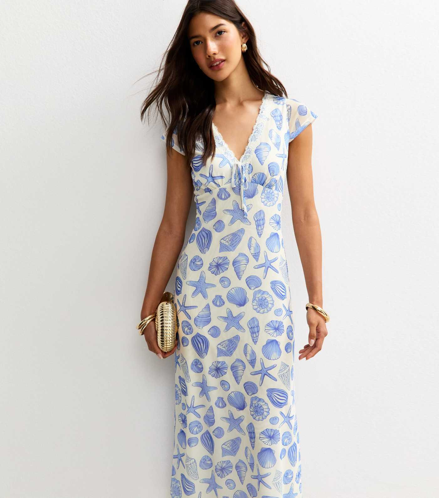 Cream Shell Print V-Neck Midi Dress | New Look | New Look (UK)