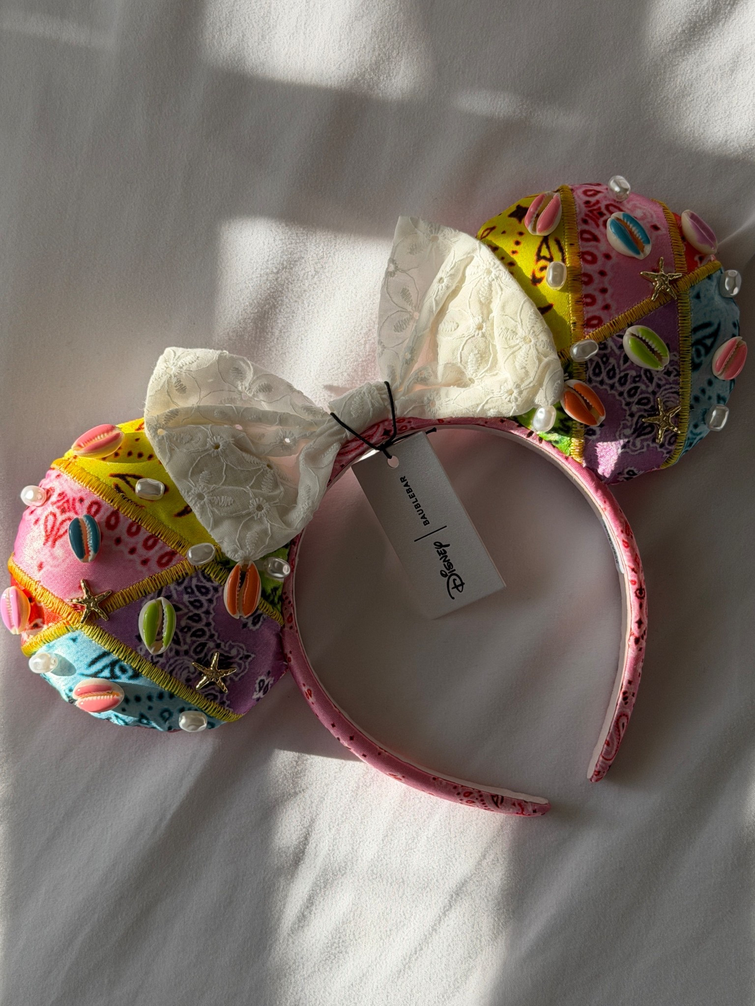 Pretty new mermaid ears from BaubleBar! 🤍🌊🧜‍♀️🐚 #gifted 

Thank you BaubleBar!!!! These are perfect for summer!

Ig: @jkyinthesky 

#disney #disneystyle #disneyears #minnieears #disneyaccessories #summerstyle #summeraccessories #disneygirl #disneylife #disneylifestyle #baublebar 

#LTKootd #LTKBeauty #LTKSeasonal