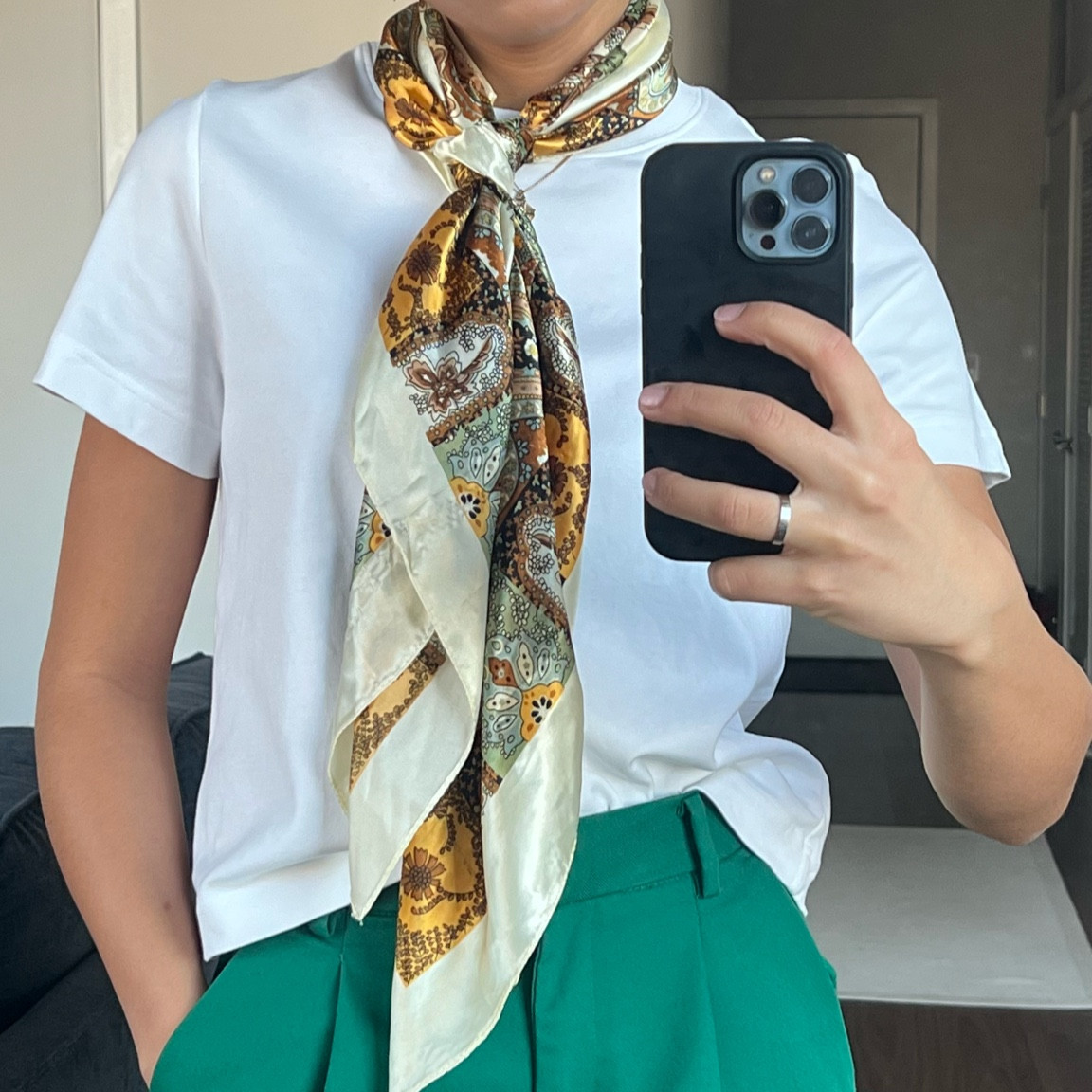 best white tee ever.