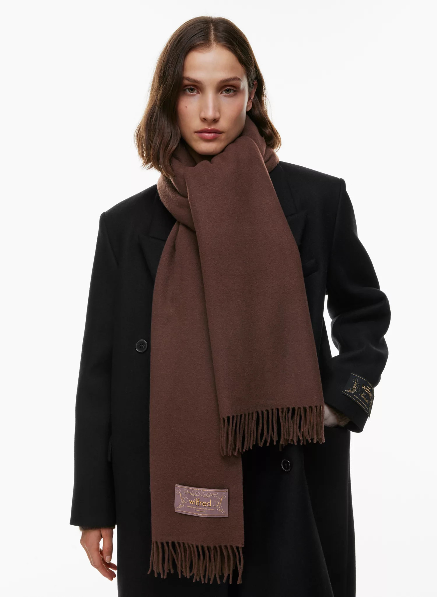 THE CLASSIC SCARF | Aritzia