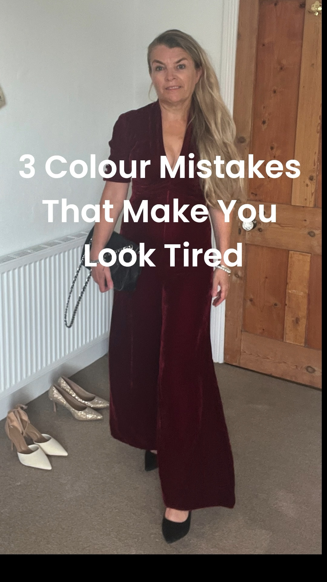 Small colour tweaks can completely change how fresh and awake you look. In this reel I’m sharing 3 colour mistakes that can make women over 40 look tired: washed‑out neutrals that drain your face, matte black right under your chin when it isn’t your best shade, and wearing the wrong white for your skin tone. I’ll show you how to switch to richer neutrals with a bit more depth or pattern, softer darks like navy, chocolate brown or charcoal, and the right white for your warm or cool colouring so you instantly look brighter and more polished. All pieces I’m wearing – or very similar options – are tagged here on LTK so you can shop the look.
Hashtags (unnumbered) #LTKover40 #LTKover50 #LTKover60 #LTKstyletips #LTKcapsulewardrobe #LTKfashionfinds #colouranalysis #colouranalysisover60 #bestcoloursforyou #howtolooklesstired #over40style #over50style #over60style #womenover60style #agelessstyle #chicnotfrumpy #modernclassicstyle #neutralswithdepth #navyoverblack #chocolatebrownstyle #charcoalstyle #whitethatsuitsyou #warmvscool #flatteringcolours #capsuleclosetstylist #wardroberefresh #everydaystyleinspo #agepositivefashion #personalstylistonline #michellebarrett


#LTKvlog #LTKOver40 #LTKSeasonal