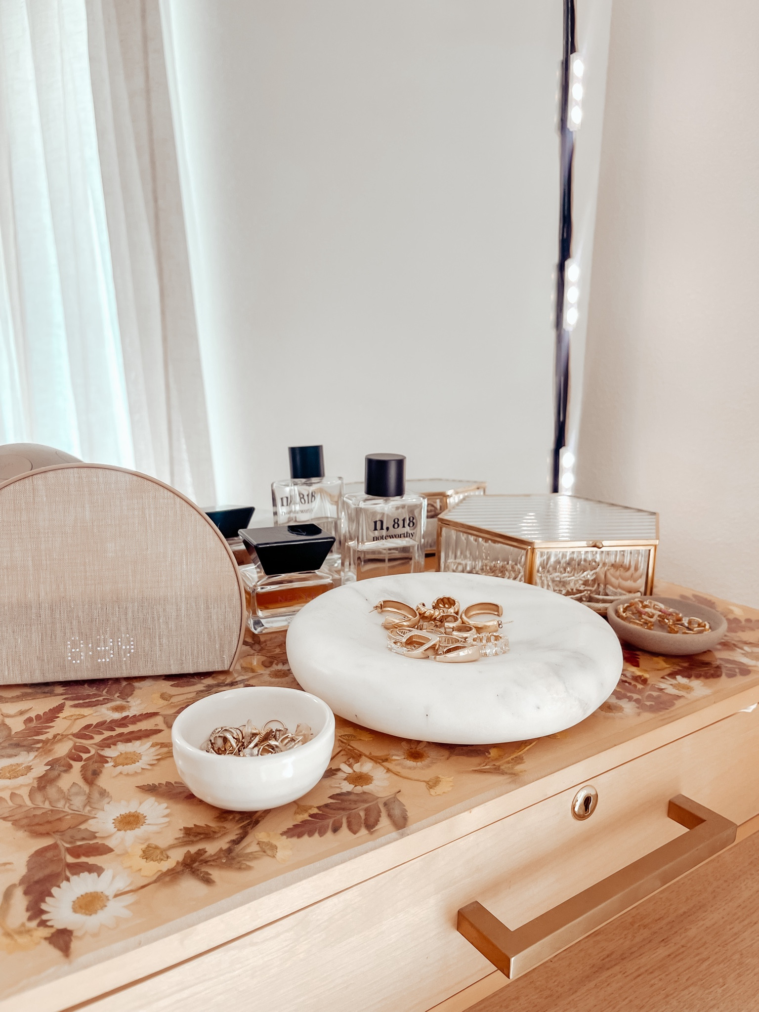 What’s on my nightstand! 



#LTKHome #LTKFindsUnder100 #LTKFindsUnder50