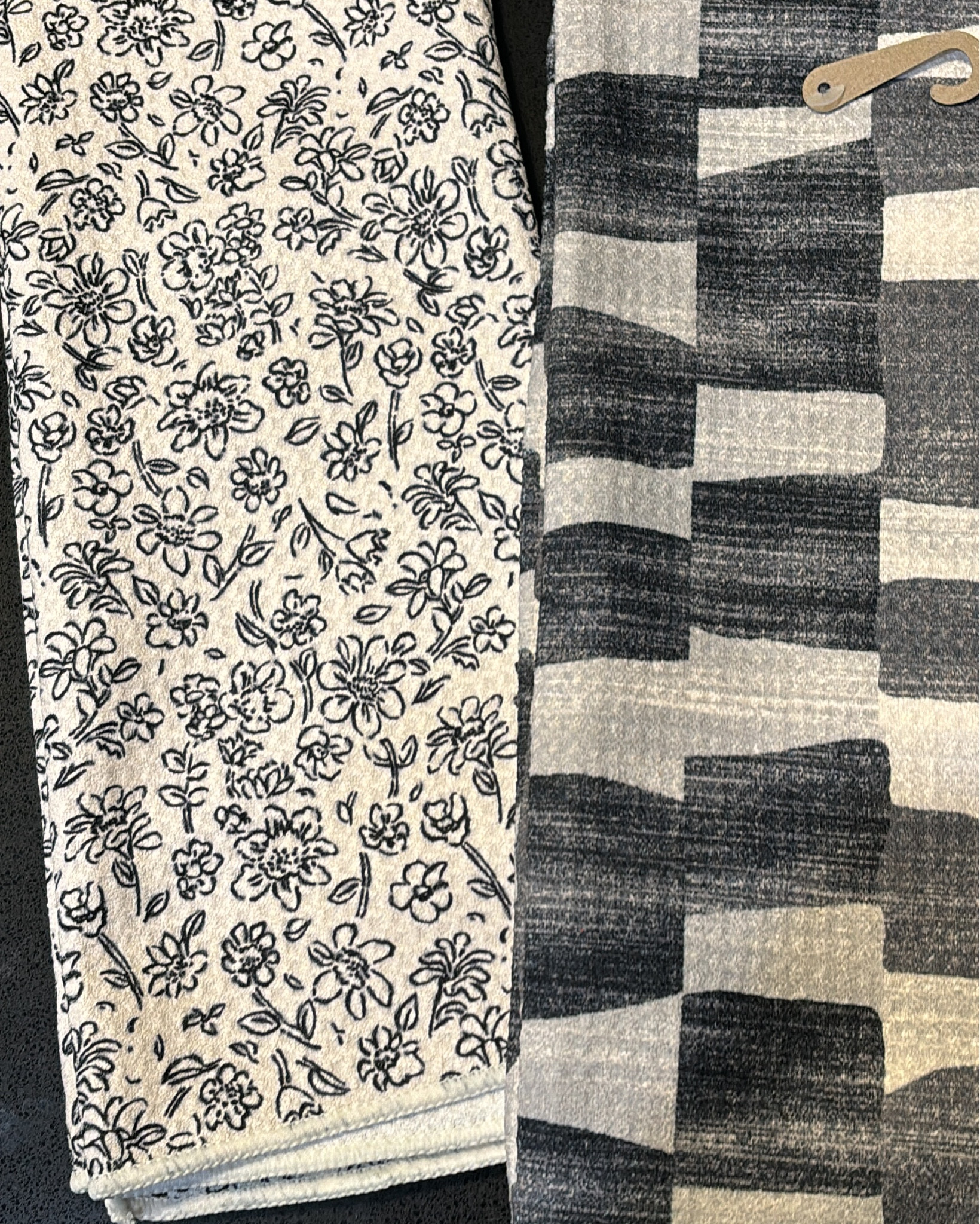 Swipe to see my kitchen! Everything is linked & im obsessed with these $5 towels  

#LTKSaleAlert #LTKHome #LTKParties