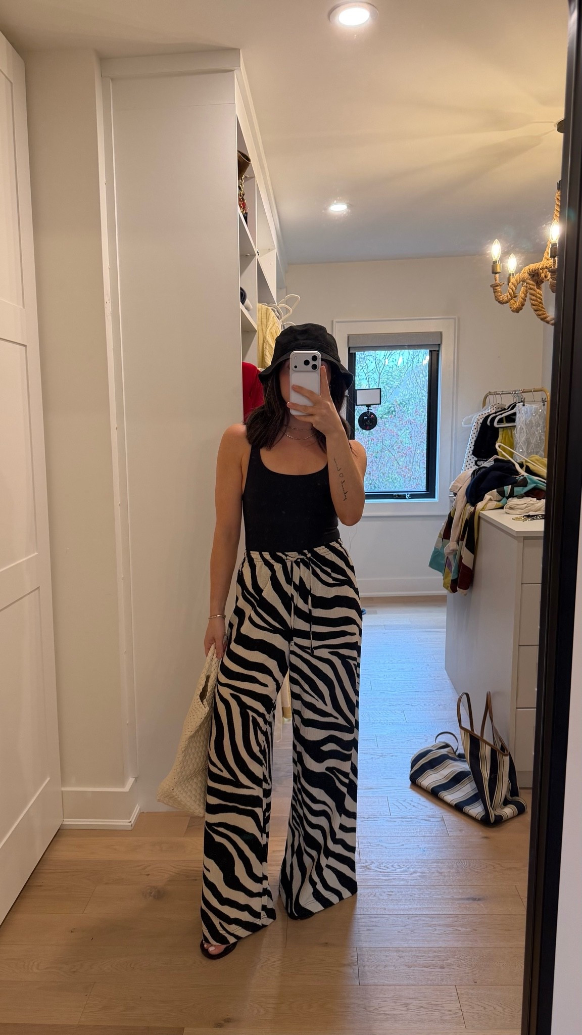 These zebra pants 🔥

#LTKsummer #LTKtravel #LTKcanada