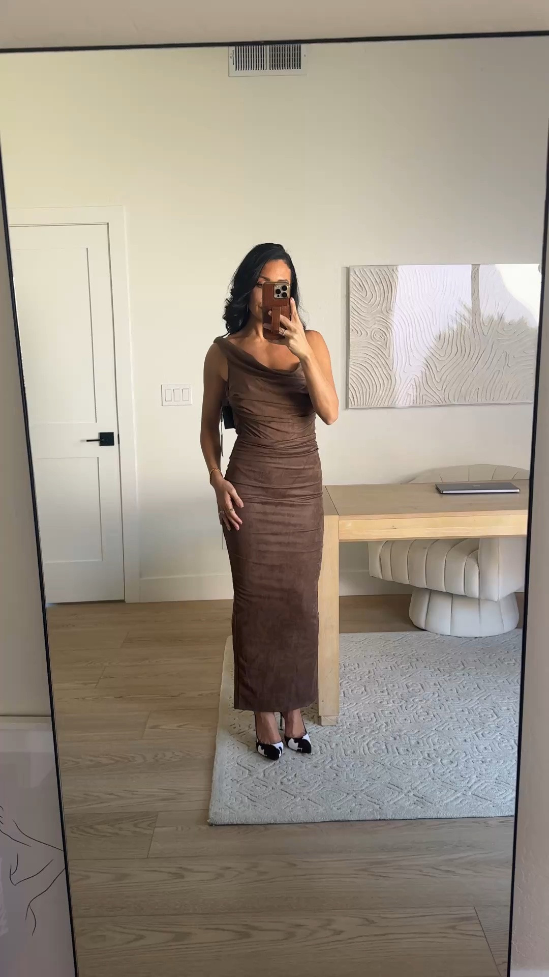 @jlux dress size XS // great corset detail and suede material!!!

Event dress
Fall dress
Wedding guest

#LTKootd #LTKTravel #LTKWedding
