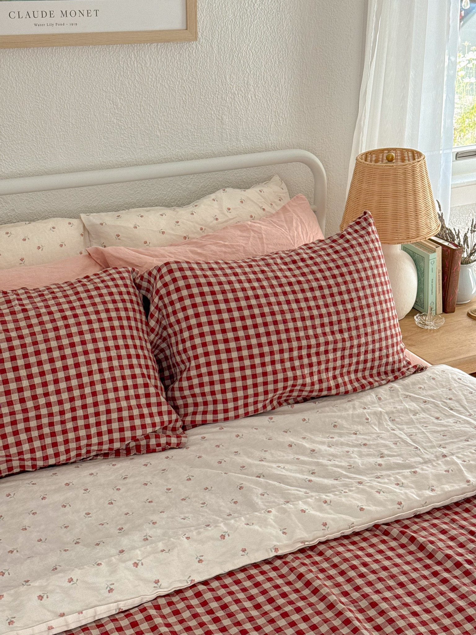 Bedding combo for the foreseeable future 🧺🍁

#LTKHome #LTKStyleTip #LTKSeasonal