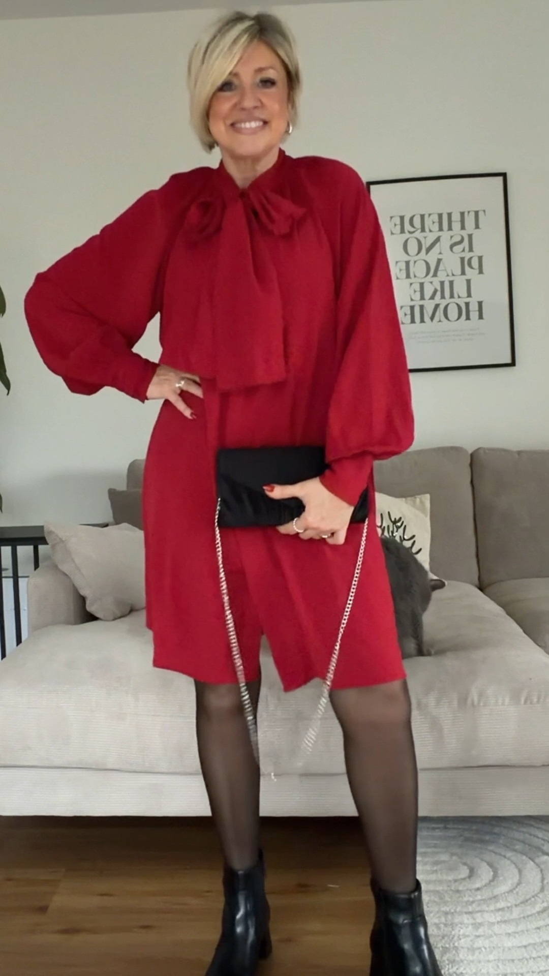 Der perfekte Look für deine Weihnachtsfeier ✨🫶🏻 
Mein Code: ula15dez
(Gültigkeit: 03.12.-einschl. 05.12; 15% auf Alles; einmalig einlösbar pro Kundin; gilt in DE App & Webshop)


#LTKfestive #LTKdeutschland #LTKkleider