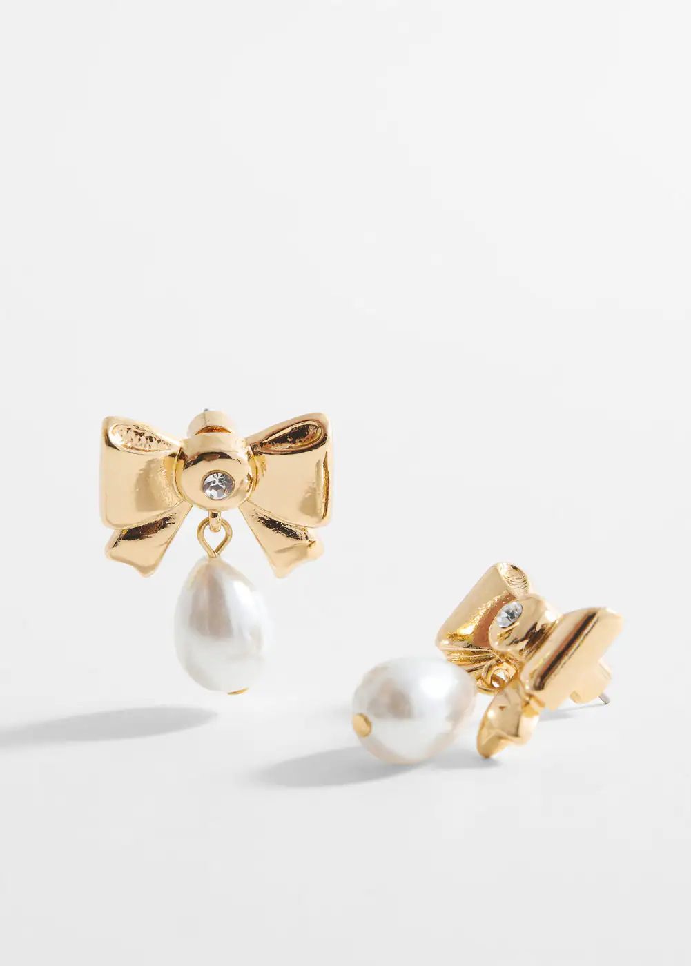Pearl detail bow earrings -  Women | Mango USA | MANGO (US)